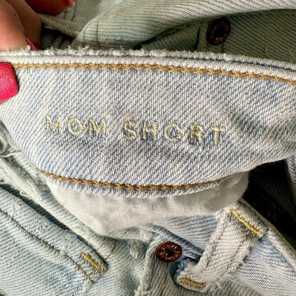 American Eagle Mom Short Distressed Destroyed Stretch High Rise Light Blue 8